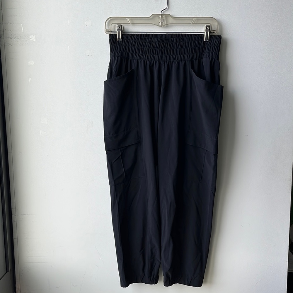 Prana Kinetic Performance Capri Pants Size S NWOT